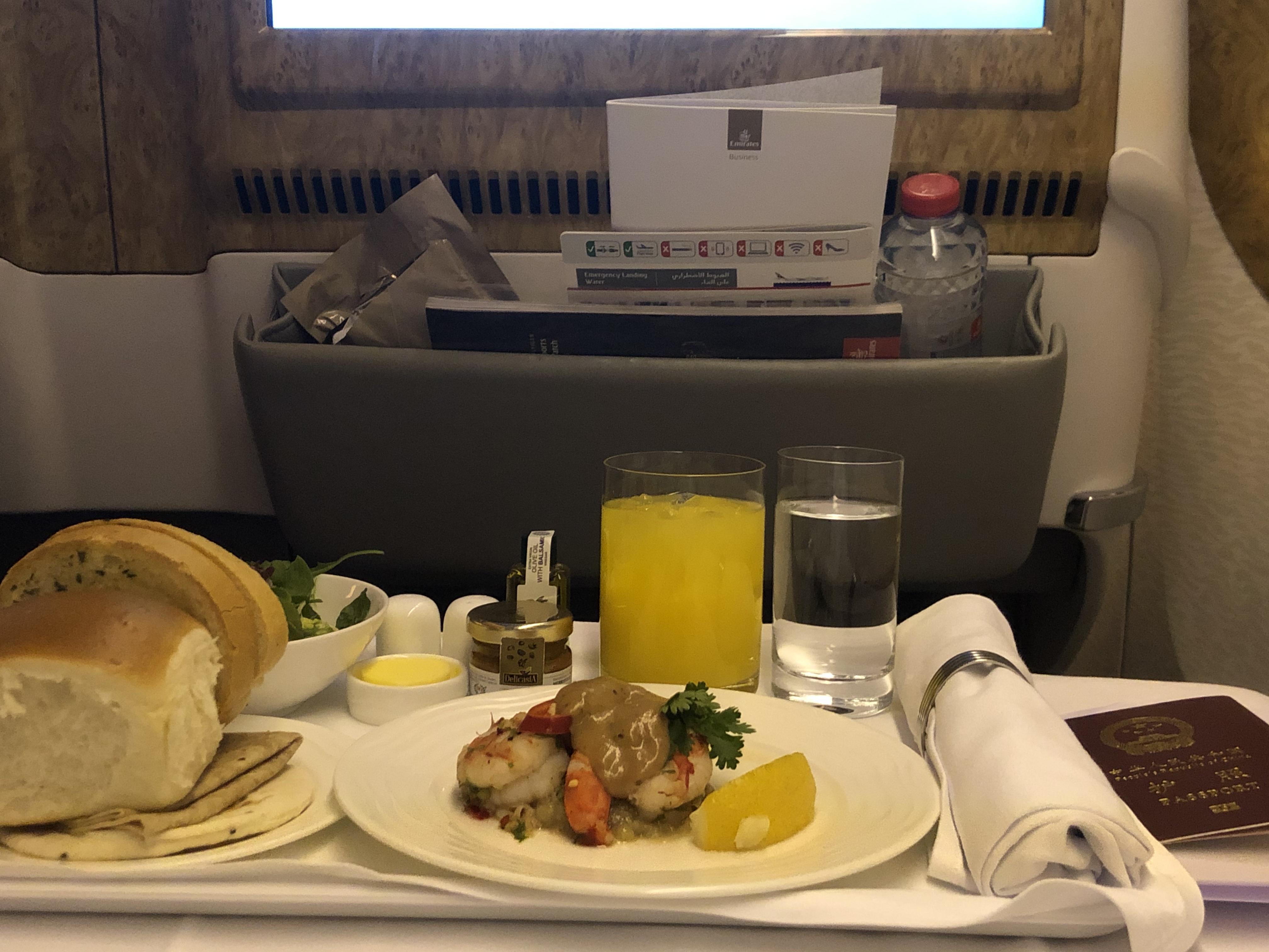 ֮µĻع¼MAN-DXB-DAC-CAN£