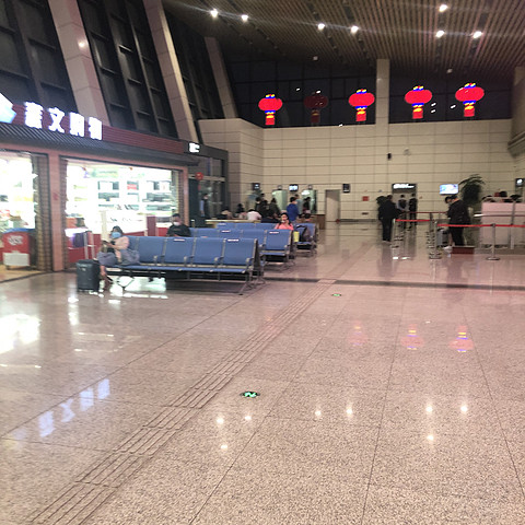 打卡汉中
MU7039 XIY-HZG
吐槽XIY机场防疫