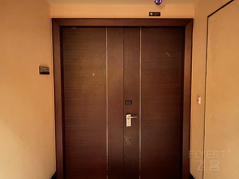 北京富力万丽半价行政套体验——震撼国贸景！