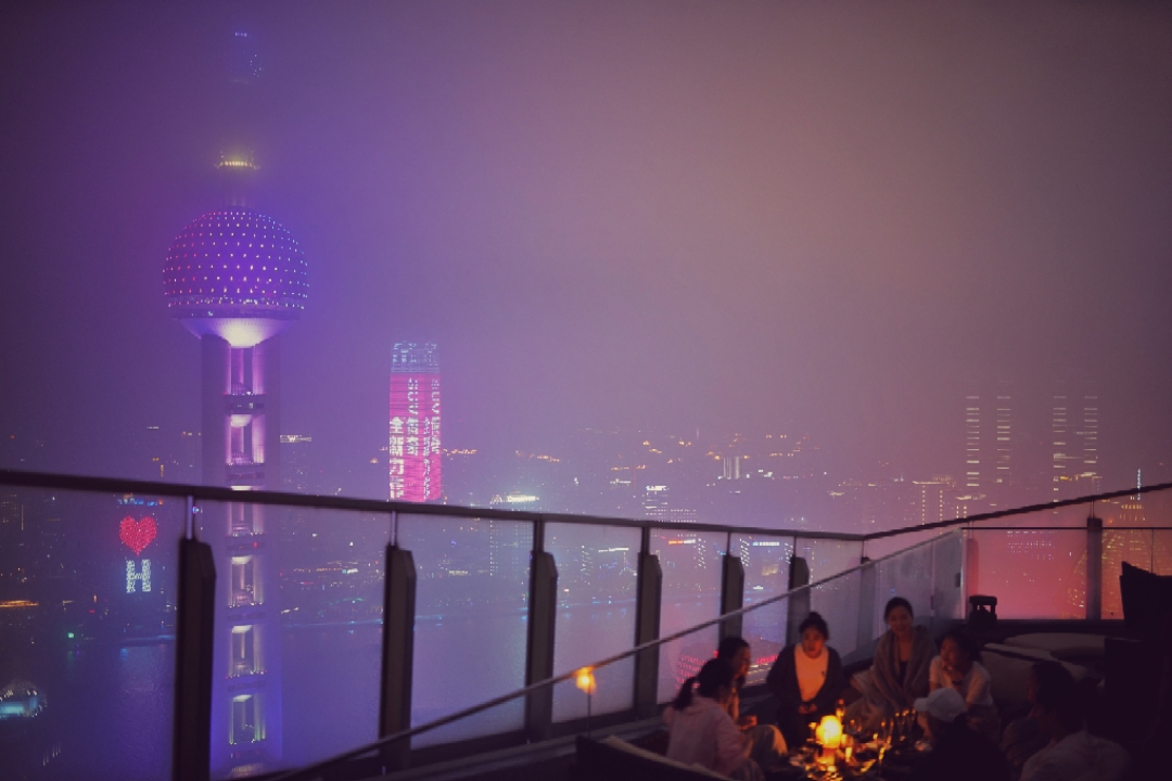 云端酣梦。上海柏悦
