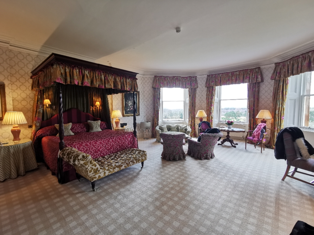 طάʱInverlochy Castle Hotelס