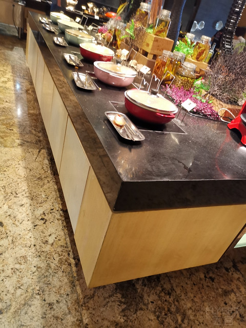 爱在羊城，脱单之旅第七集。广州正佳广场万豪酒店行政搞起，周边三家马里奥餐饮对比
