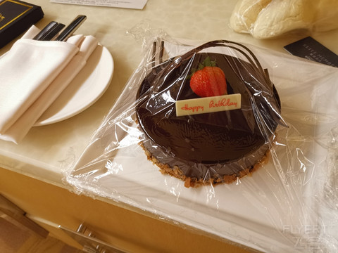 爱在羊城，脱单之旅第七集。广州正佳广场万豪酒店行政搞起，周边三家马里奥餐饮对比