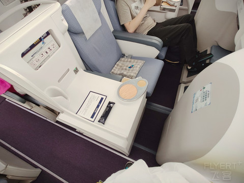 【面疫直行归家路，天涯咫尺伴明珠】南方航空：LAX～CAN明珠商务舱飞行体验