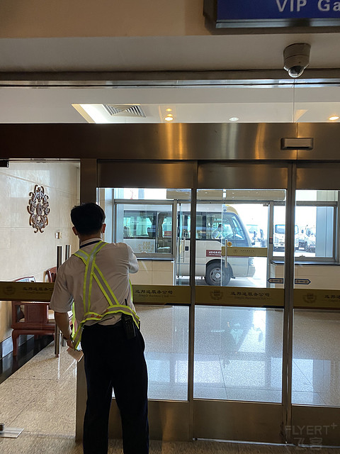 海航金挑 一个上午西安西宁往返冲刺旅程