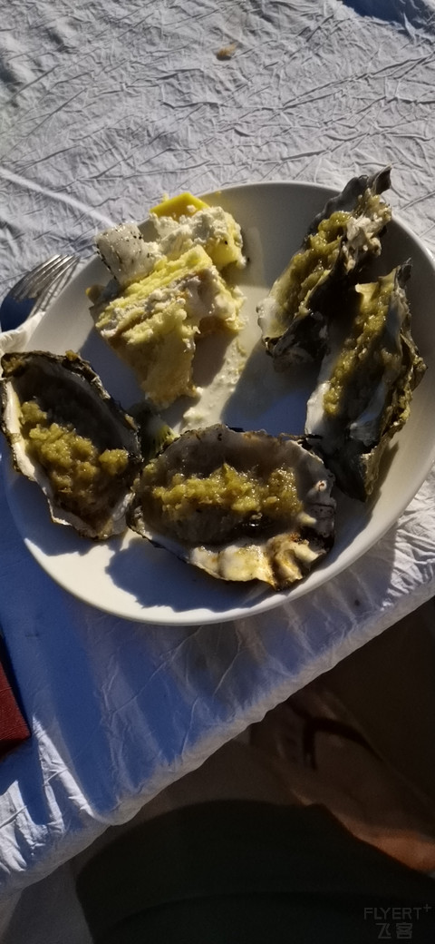 求助，石梅湾艾美和石梅湾威斯汀两家酒店的自助晚餐哪个好点