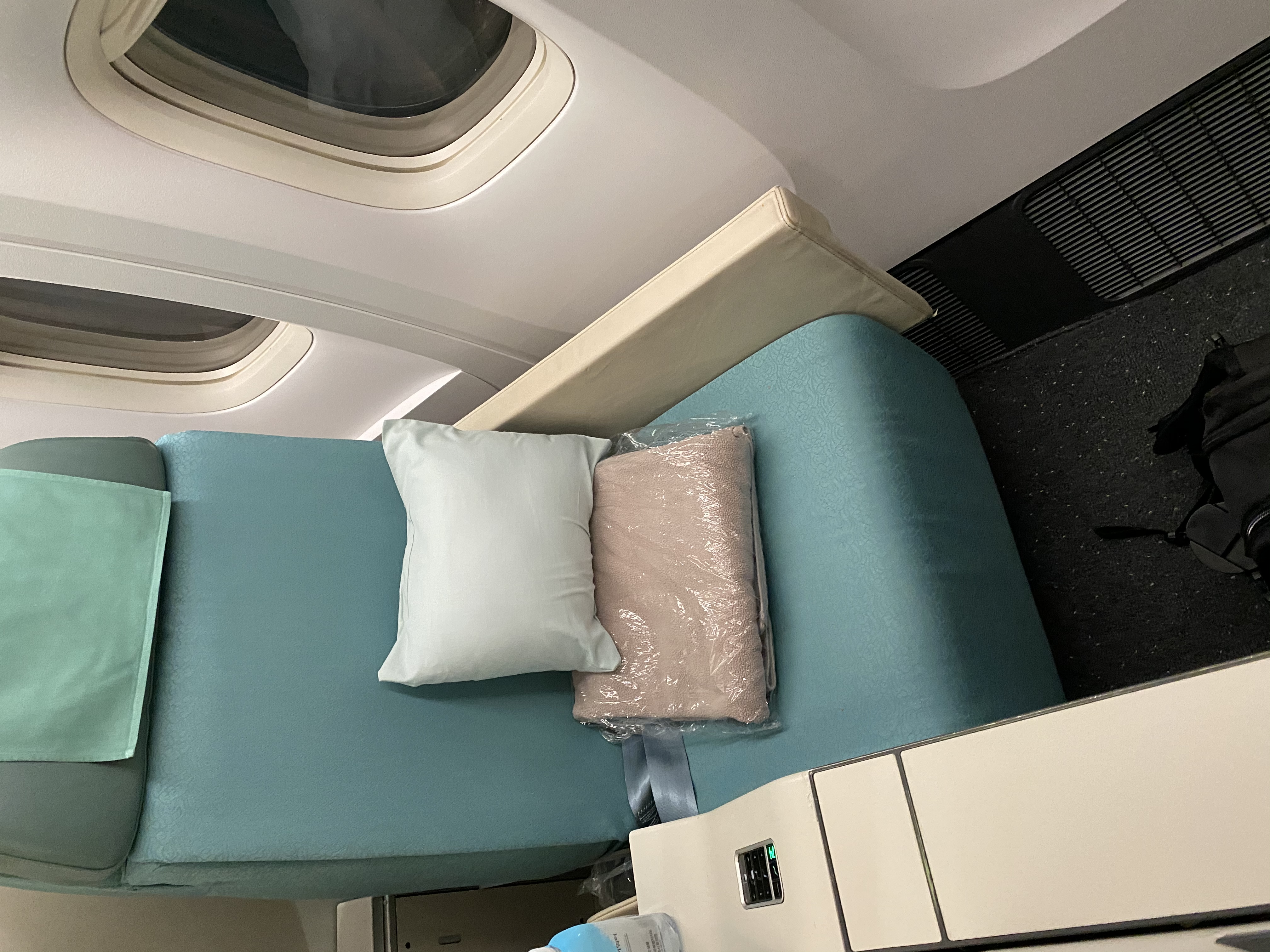 󺫺LAX-ICN (-NRT-PVG)