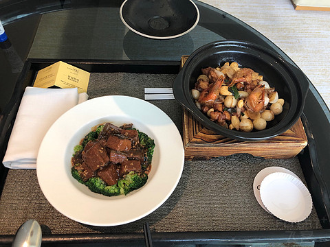 本不值一提的郑州汇艺万怡酒店