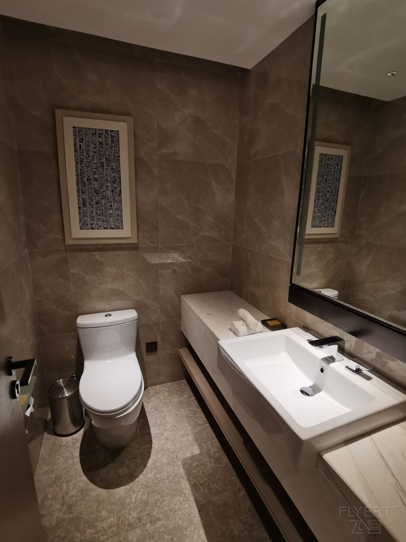 4ff28ad858f52587.jpg