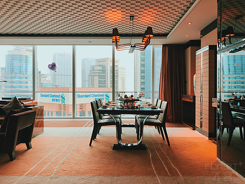 《CHΛRMIПG》丽晶套房：双卧室双倍奢华体验 上海浦东丽晶酒店A Legend Reborn