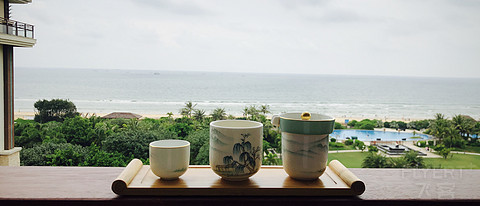 海陵岛皇冠假日酒店，第三次去，这次对会员服务改善了不少，但是总体性价比不高......