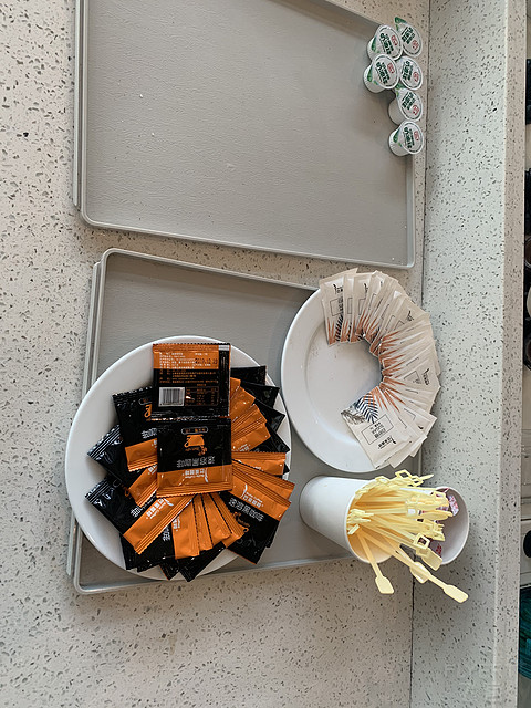 昆明长水机场V6休息厅报告