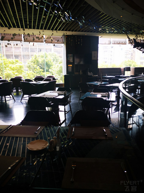 昆明皇冠假日酒店体验——规规矩矩、略有想法