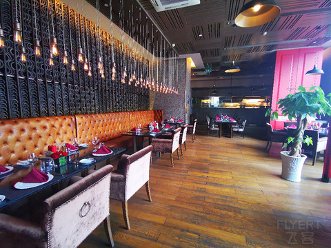 昆明皇冠假日酒店体验——规规矩矩、略有想法