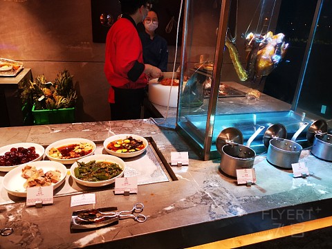 南京长江之舟华邑酒店自助餐初体验，没等到大老板，只能自己吃自己