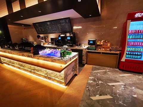 南京长江之舟华邑酒店自助餐初体验，没等到大老板，只能自己吃自己