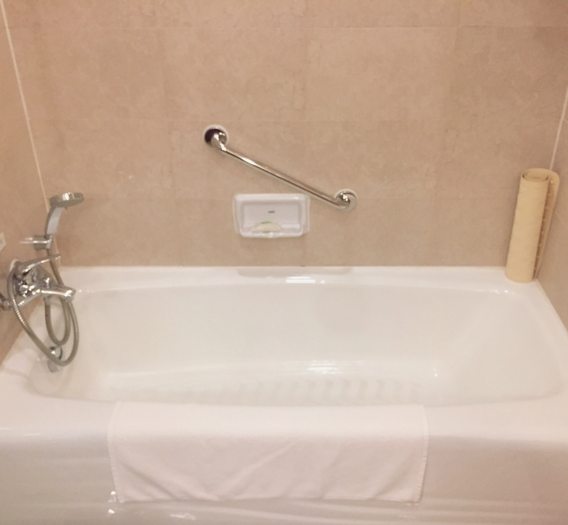   ۶õHoliday Inn