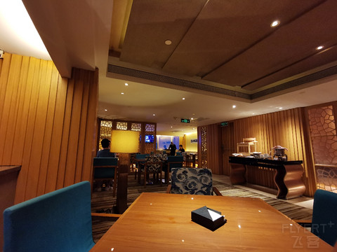 本地推荐【63层】广州中心皇冠假日酒店