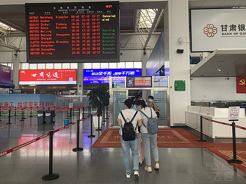 「有朝一日，我在中国的航班上听到了μ's的歌曲」后疫情时期海南航空公务舱体验