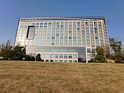 <em></em>-<em>尬</em>Ƶ