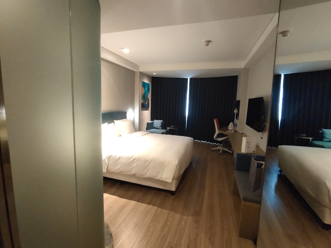 Źѡ
holiday in express