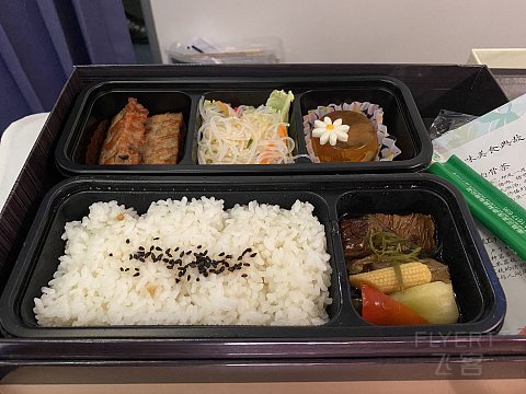 点心餐也有热食了……