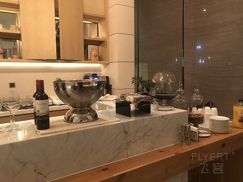 机场旁的双万怡体验-记【上海中建万怡】&【国际度假万怡】