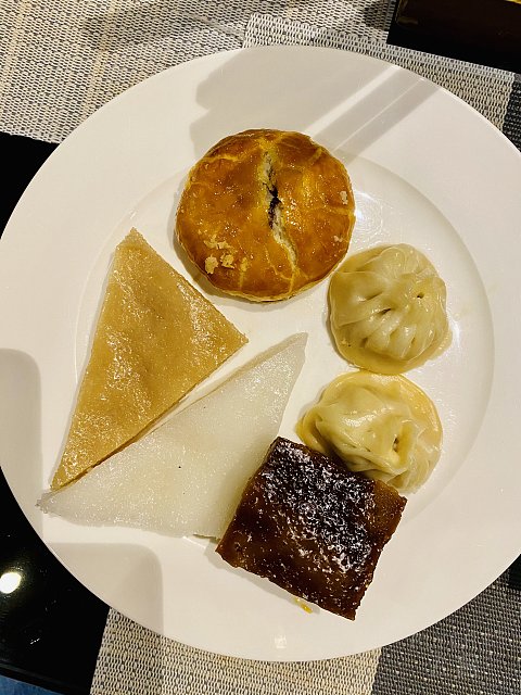 顺德美的万豪早餐遇上拼桌闷sao老阿姨……