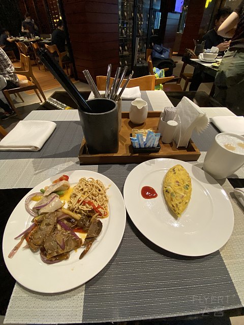 顺德美的万豪早餐遇上拼桌闷sao老阿姨……