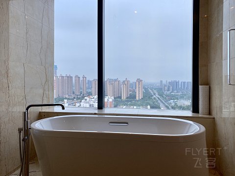顺德美的万豪早餐遇上拼桌闷sao老阿姨……