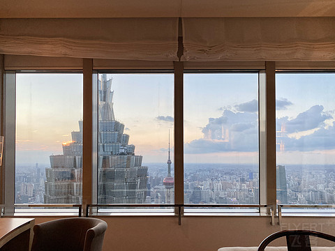 可望可行,可游可居 — 上海柏悦Park Hyatt Shanghai 外滩景观豪华房