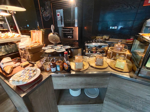 打卡重庆富力艾美酒店。我的第十晚万豪