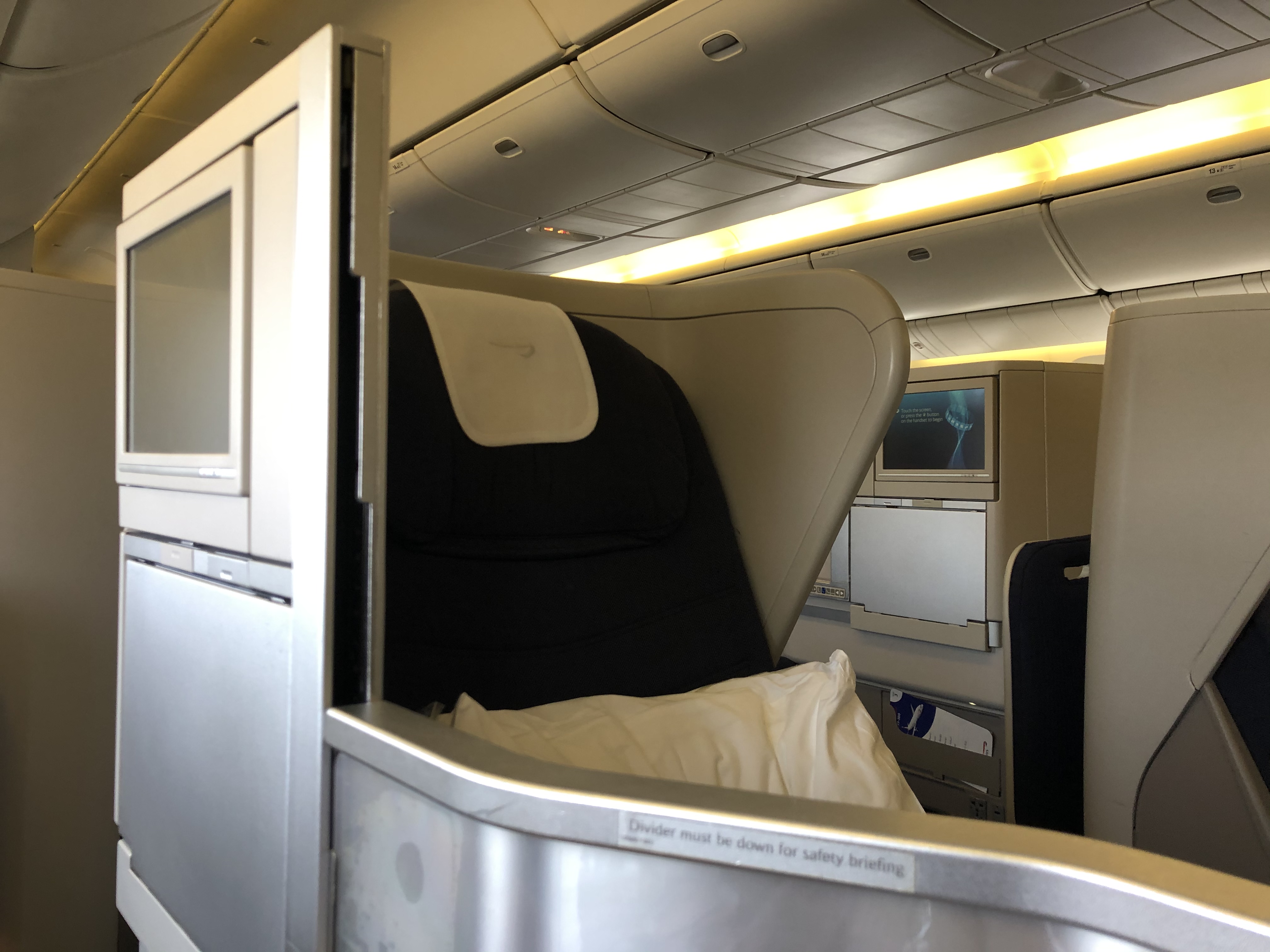 Made by Britain | ӢPVG-LHR Biz. Cabin