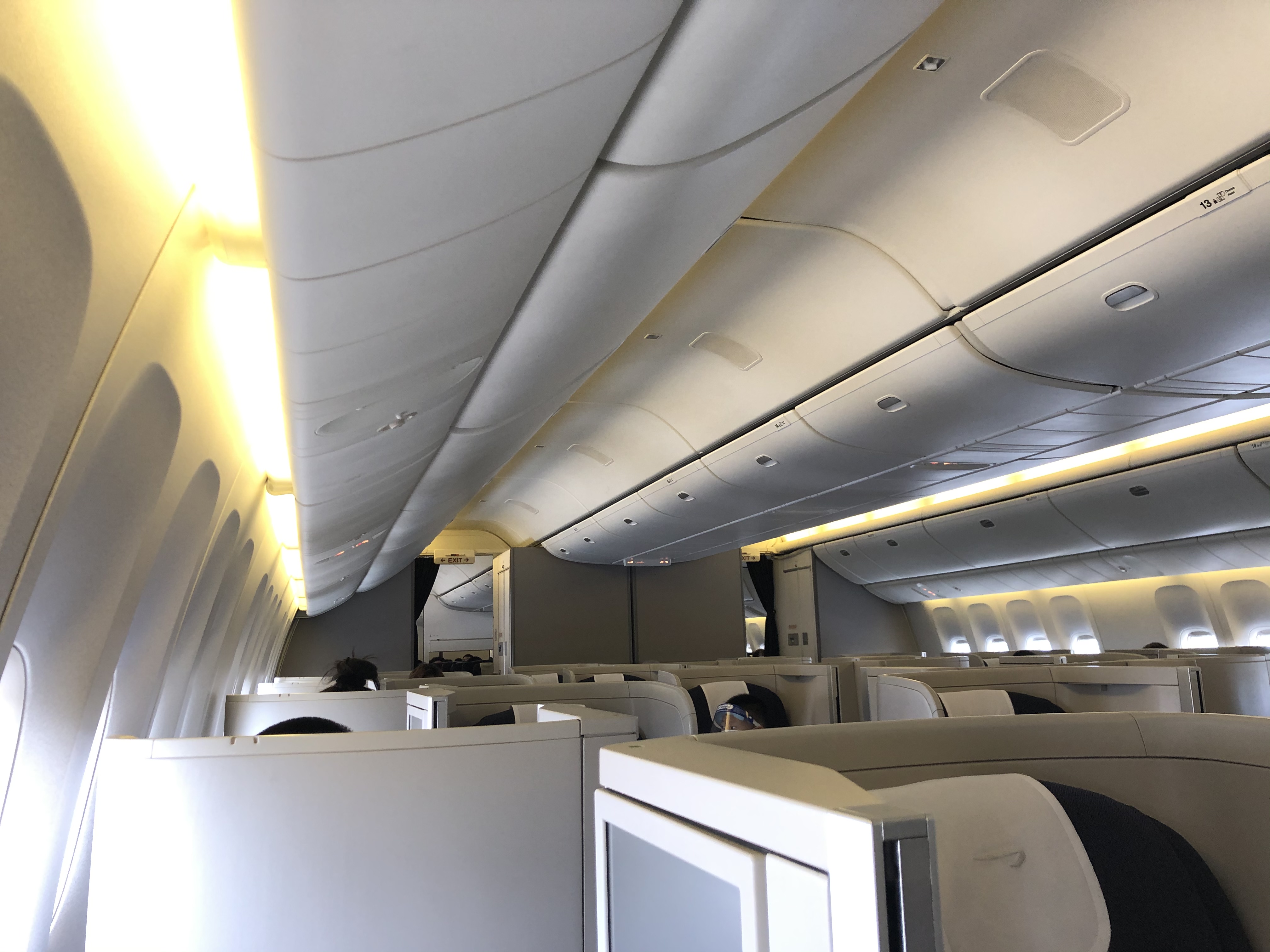 Made by Britain | ӢPVG-LHR Biz. Cabin