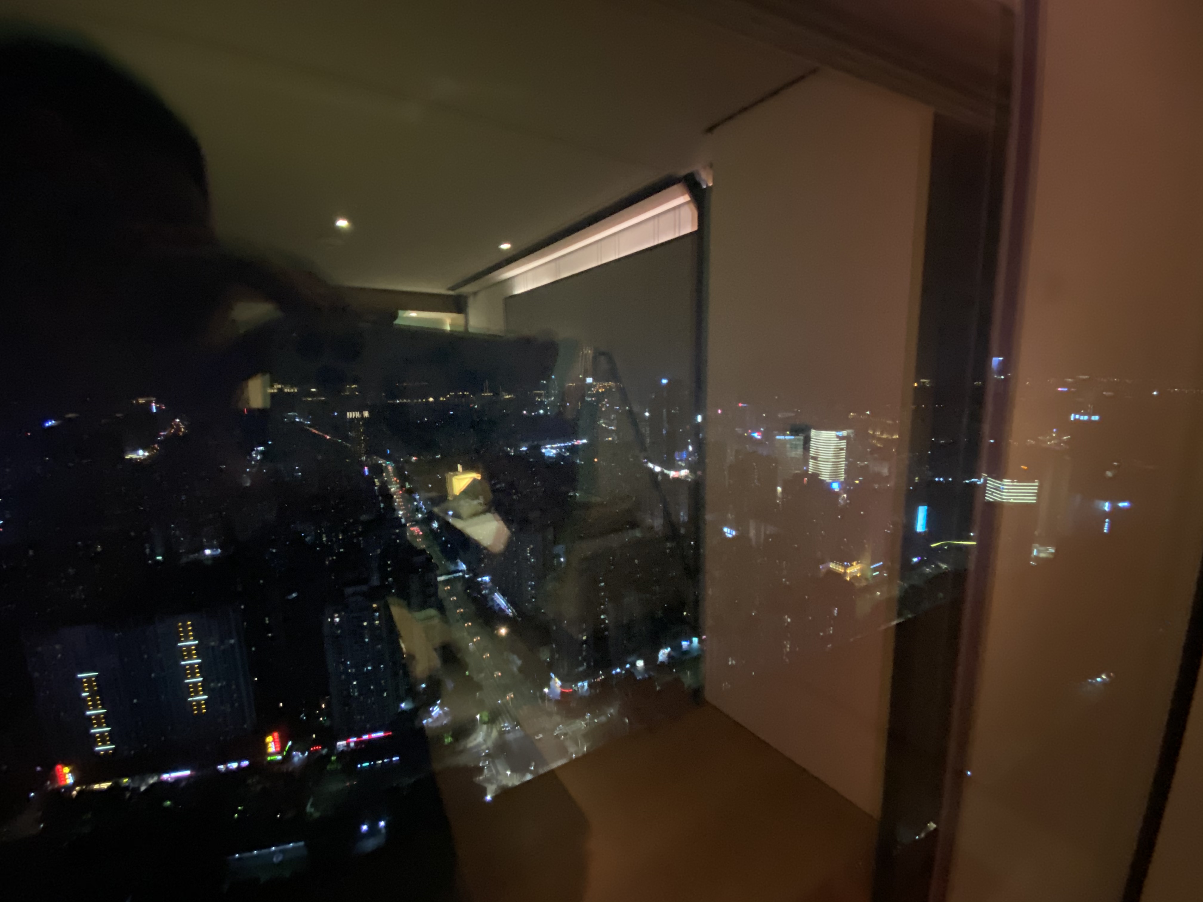塪01