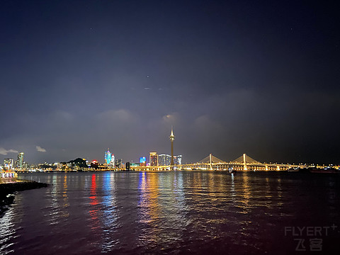 无敌露台澳门景观——珠海华发喜来登酒店行政海景露台套房