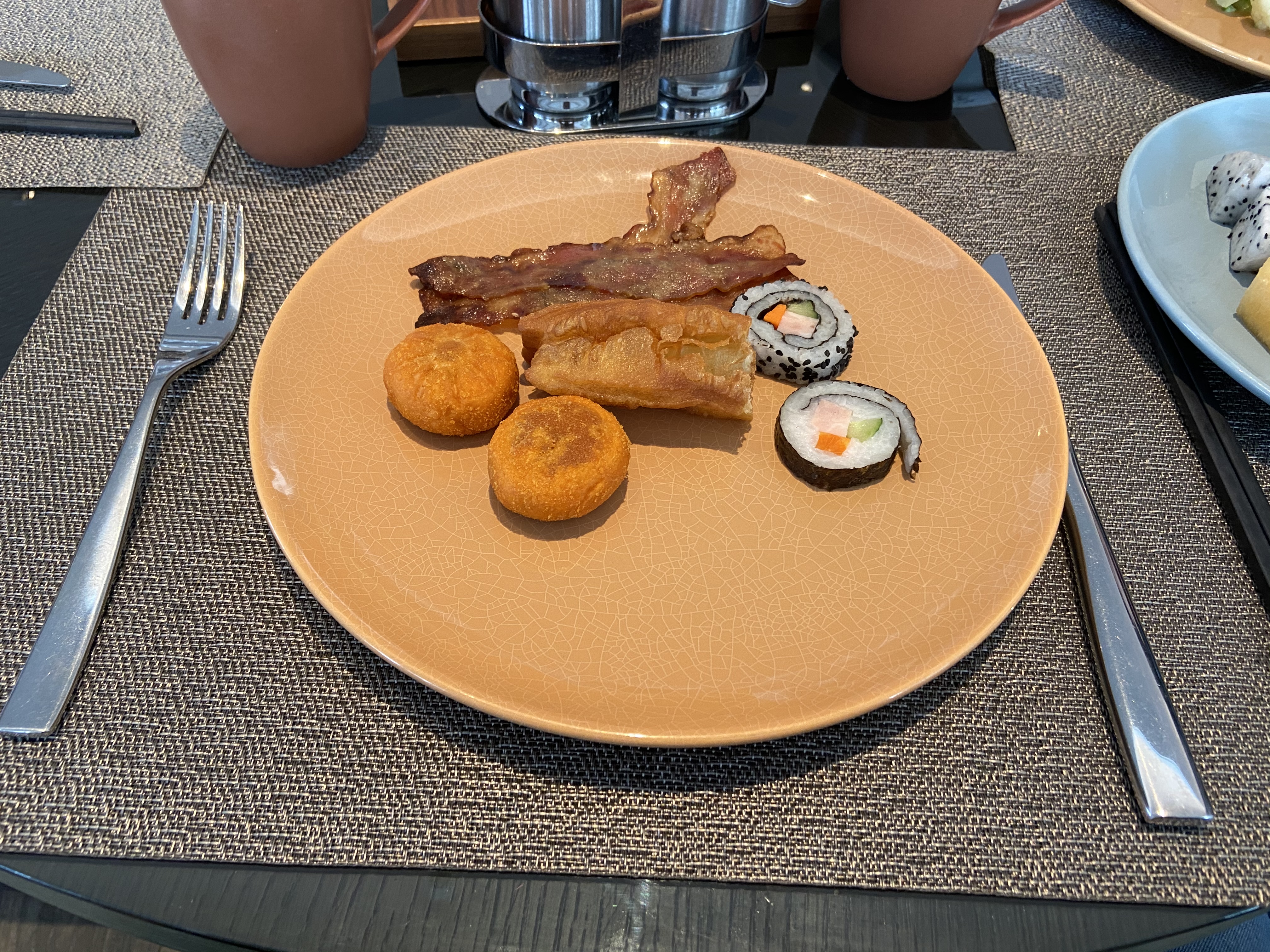 ټҺ-ϾԢ׷