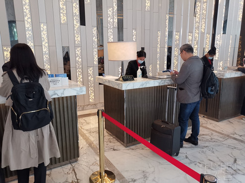 【解锁故事 发现美好】改观了对万豪的看法，上海宝华万豪行政套房和行政房体验#金秋畅游#