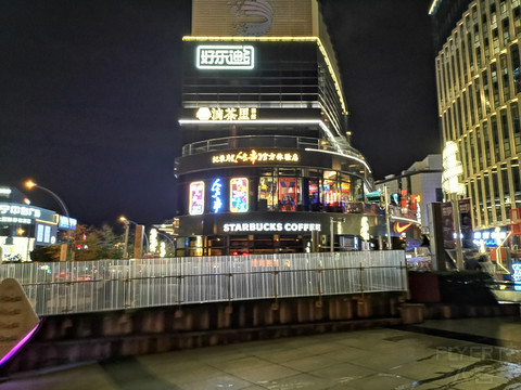 【解锁故事 发现美好】改观了对万豪的看法，上海宝华万豪行政套房和行政房体验#金秋畅游#