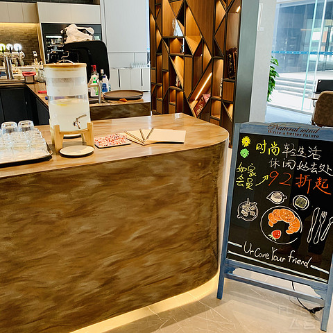 #丸子君探新店# 逸扉酒店UrCove陆家嘴世博中心店 新装气味有点上头 但未来可期