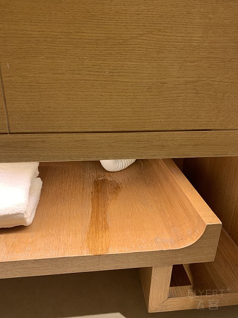 近期不推荐来长白山鲁能两家酒店！