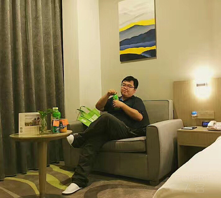 110308VOKWDOBEILMBNKCR.png