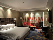 <em>Novotel</em> Peace,Velly Good