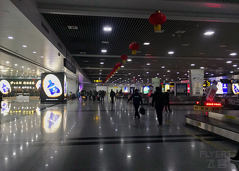 2020年收官之作（上海航空 银川—乌鲁木齐 公务舱体验篇）