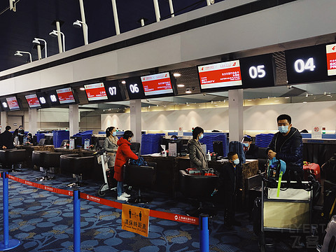 MU567|PVG-SIN B787-9公务舱