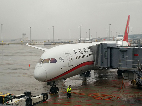 【新年二飞】上海航空波音789 FM9303 沪广线 PVG-CAN 经济舱飞行体验（浦东S1卫星厅）