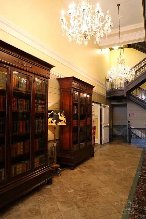 Texas--Houston--Hotel Icon Autograph Collection Lobby (14).JPG