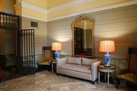 Texas--Houston--Hotel Icon Autograph Collection Lobby (12).JPG
