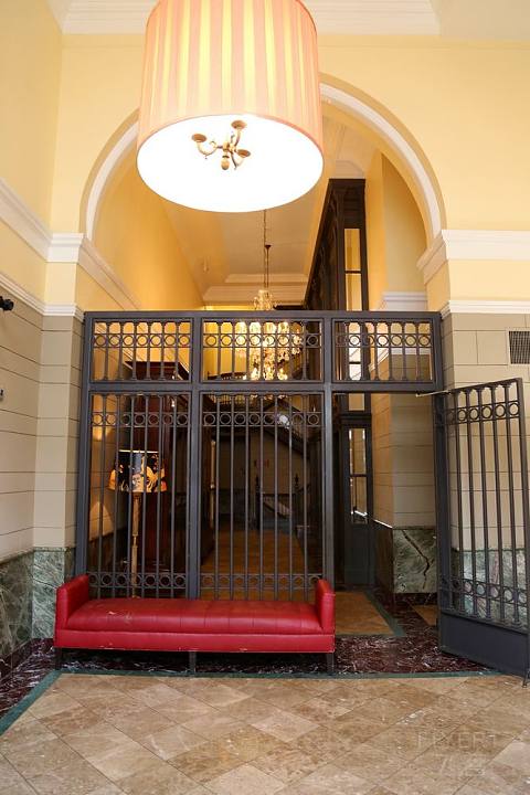 Texas--Houston--Hotel Icon Autograph Collection Lobby (13).JPG