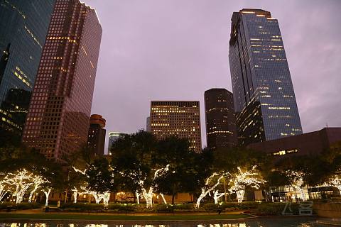 Texas--Houston Downtown at Night (10).JPG